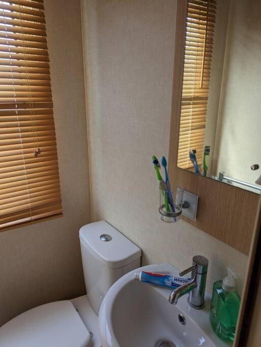 6 Berth Holiday Home On Ocean Edge Near Morecambe Heysham Eksteriør billede